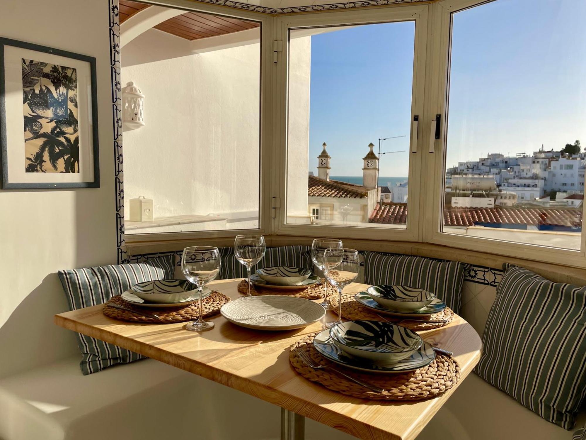Ocean Balcony Apartment อัลบูเฟรา ภายนอก รูปภาพ
